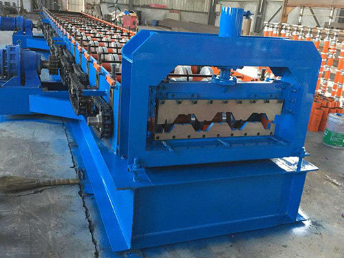 750型楼承板设备压瓦机